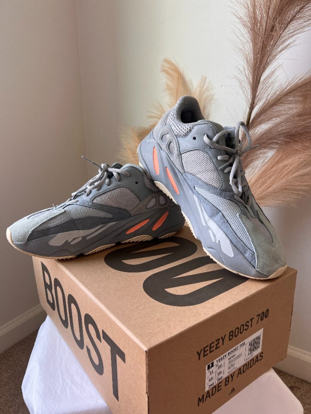 adidas Yeezy Boost 700 Inertia EG7597 Men’s Size 11 w/ Original Box